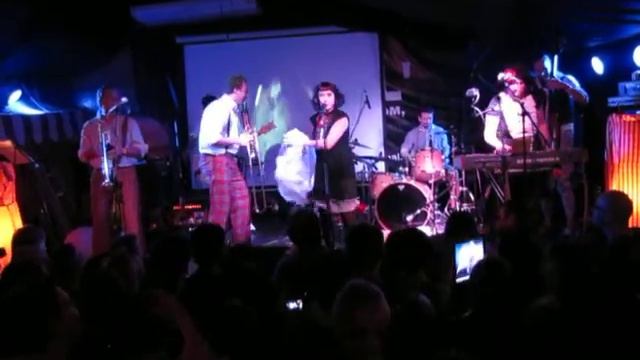 Серебряная Свадьба.Курсы вождения для привидения25.11.12. смотреть онлайн