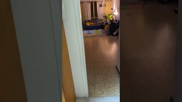 Анютка уже ползает очень быстро )) 10 месяцев смотреть онлайн