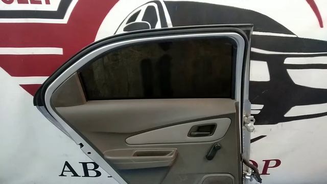Задняя серебристая левая дверь Кобальт смотреть онлайн