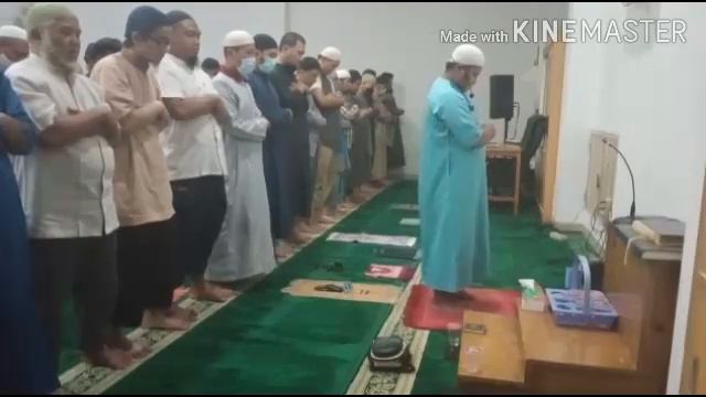 sholat witir masjid Abubakar As-Siddiq, Cileduk смотреть онлайн