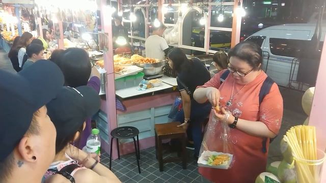 Thai Food and Shopping Festival Bangkok - Summer Fun @ The Platinum Fashion Mall смотреть онлайн