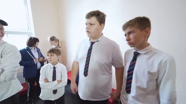 От первого лица: Школа 5 ? ЗАМУТИЛ с ДОЧКОЙ УЧИТЕЛЯ ? ДОВЕЛИ КЛАССНОГО ? ГЛАЗАМИ ШКОЛЬНИКА смотреть онлайн