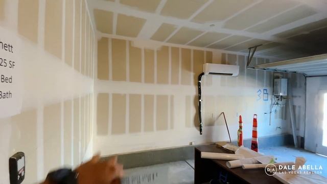 Check Out This Las Vegas Townhome W/ A Downstairs Bedroom! The Rhett At Venetia By Lennar Homes