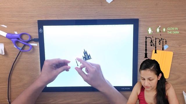 Floating Ornaments Part 2 of 4 - Aligning Layers смотреть онлайн