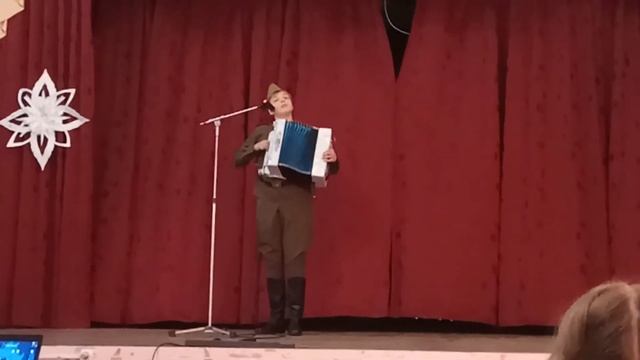 Гармонь пустите гармонь к микрофону! смотреть онлайн