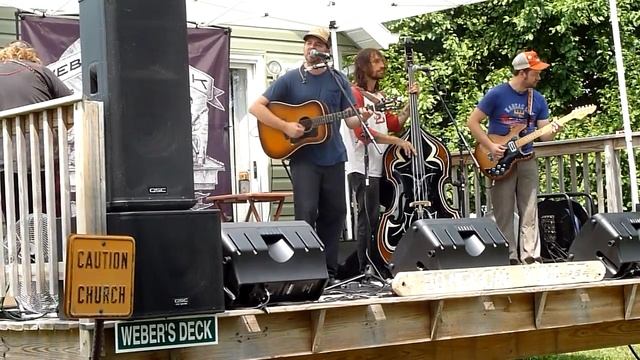 Tom VandenAvond - Rustbelt w The Calamity Cubes & Brady Perl - Live at Weber's Deck.MTS смотреть онлайн