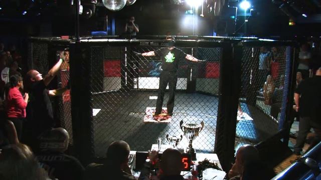 AWOL 1 (UWC): Charlie Hayter vs Stephen King смотреть онлайн