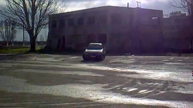 Клубные покатушки: "Игорь 67" на Geely смотреть онлайн