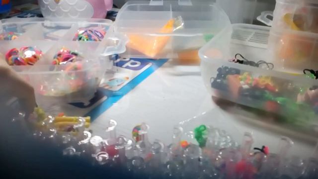 видео урок по плетению из резинок на рогатке МОРКОВЬ смотреть онлайн