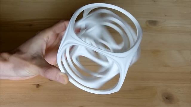 Gyro the Cube XL смотреть онлайн
