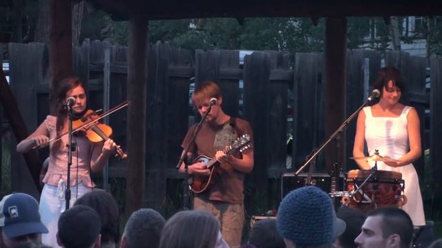 Elephant Revival - " Point of You" Gold Hill Inn 6-26-11 SBD HD tripod смотреть онлайн