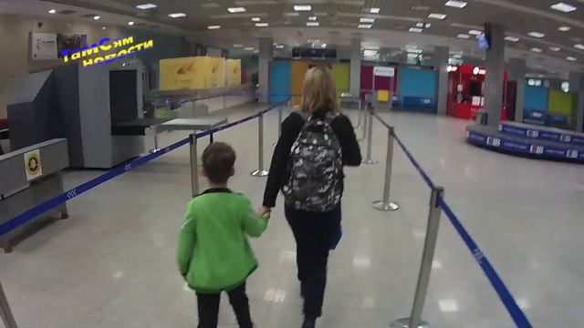 ПРИЗЕМЛЕНИЕ в ЕГИПТЕ за неделю до КАРАНТИНА . Заселение в номер отеля. Покупка интернета. Часть #2 смотреть онлайн