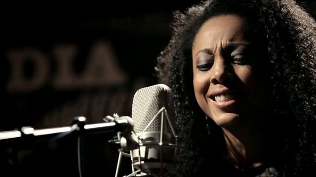 Negra Li - Sem Amor Não Sou Ninguém (S de Samba Sessions) смотреть онлайн