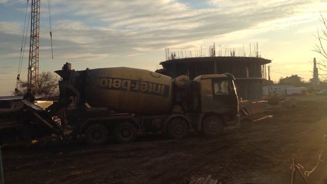 Бетонирование плиты перекрытия 2го этажа БС 1, БС 2, БС 3 смотреть онлайн