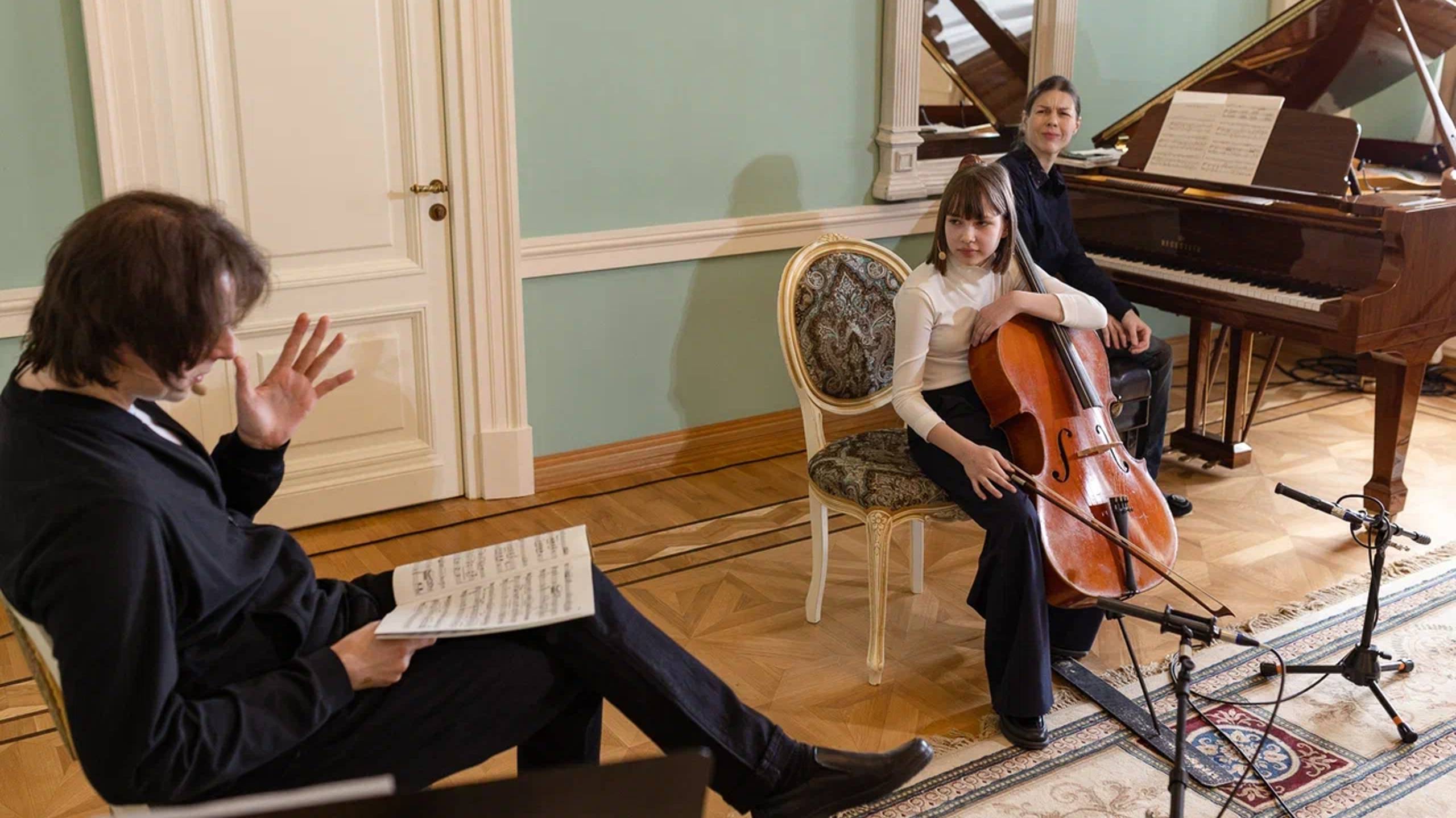 Мастер-класс Олега Бугаева | Валерия Литовских (виолончель) - Глазунов - Песня Менестреля