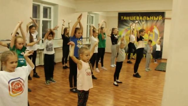 ТАНЦЕВАЛЬНЫЕ КАНИКУЛЫ!! Это только начало) 2 .11.2018 ДжемАрт БЕРЕЗНИКИ смотреть онлайн