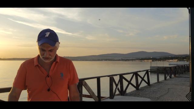 ОСЕНЬЮ на НАШИ юга! Геленджик 2020! Ответы на Комментарии и Где я беру музыку для своих видео? смотреть онлайн