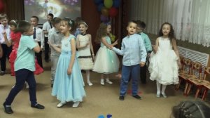 "Песенка друзей"