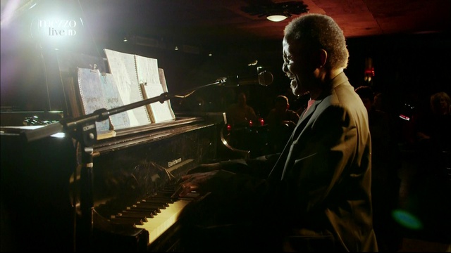 Andy Bey Solo - There's so many way to approach the Blues =HD= смотреть онлайн