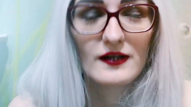 Стих Тани Хайден: Снег смотреть онлайн