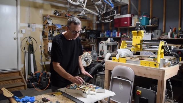The Trick To Level Sanding A Guitar Finish смотреть онлайн