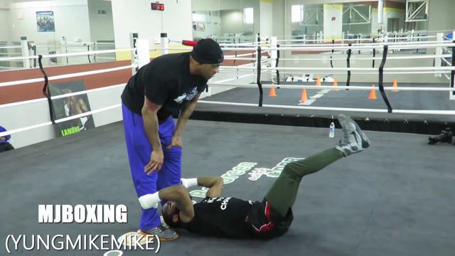 LAMONT PETERSON WORKING ABS READY FOR DANNY GARCIA смотреть онлайн