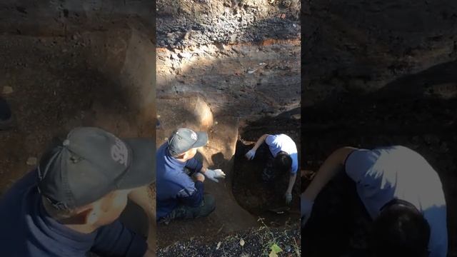 Видео С раскопа у больницы Осипова Чебоксары. Археологи Чебоксары смотреть онлайн