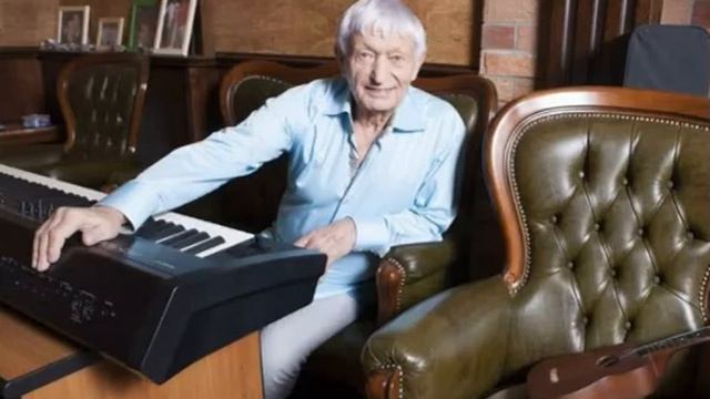 Вы когда-нибудь видели Как выглядит Агутин Старший? Настоящий русский Хью Хефнер смотреть онлайн