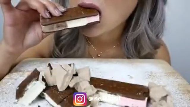 ASMR звуки еды//ASMR FOOD смотреть онлайн
