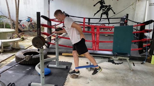 НЕ РАСТУТ ЯГОДИЦЫ? ТОП 5 упражнений ДЛЯ ЯГОДИЦ! #ТРЕНИРОВКА_ЯГОДИЦ смотреть онлайн