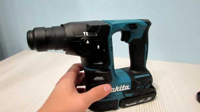 Компактный перфоратор Makita XRH06ZB (DHR171Z) смотреть онлайн
