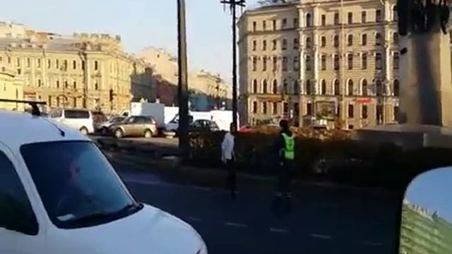 Мусор Полицейский VS быдло Перестрелка сбила машина смотреть онлайн