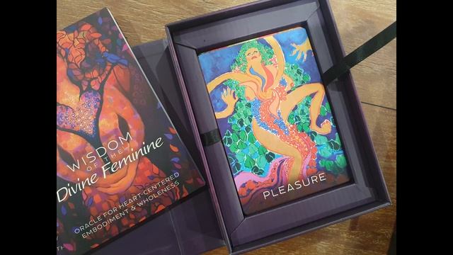 Wisdom Series - Oracle Cards - Divine Feminine and Shadow смотреть онлайн