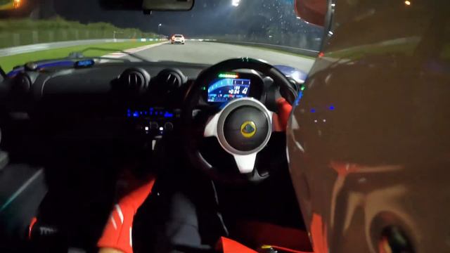 Lotus EX430 Chasing FK8r Sepang international Circuit смотреть онлайн