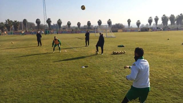 Primer entreno de Edimar con el Córdoba смотреть онлайн
