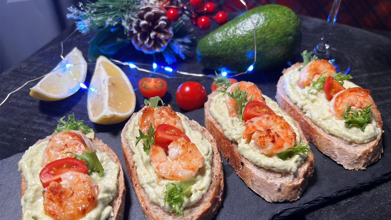 Готовлю брускетты с авокадо