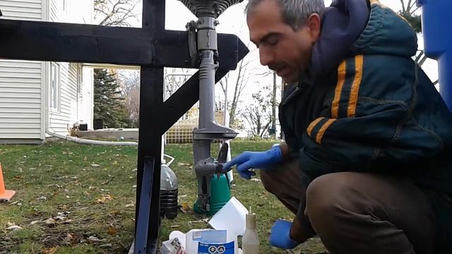 Honda 2hp outboard gear oil change. смотреть онлайн