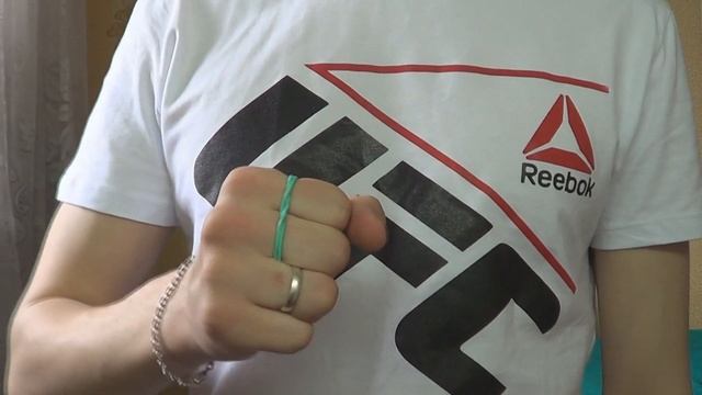 ЖЕСТЬ!! Резинка проходит сквозь руку!! + СЕКРЕТЫ! Топ 5 фокусов с резинками! смотреть онлайн