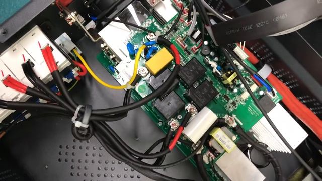 Renew You - 15 KW 48 Volt To 240 Split Phase Pure Sine Wave Inverter... Peeking under the hood... смотреть онлайн