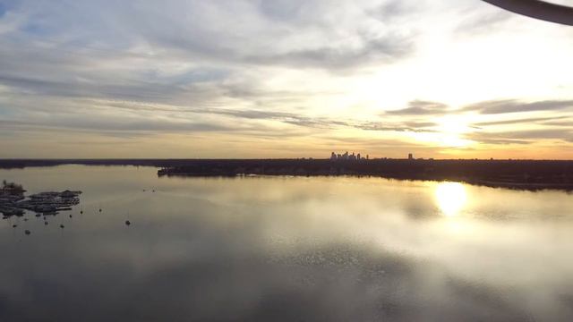 DJI Phantom 3 Standard POI White Rock Lake смотреть онлайн