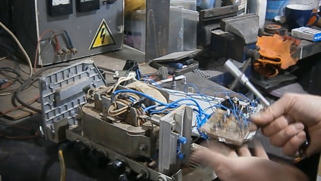 Зарядно пусковое устройство Электроника ЗП-01 смотреть онлайн