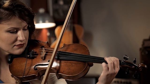 Violin Techniques: How To Play Spiccato | Reverb Violin Tricks