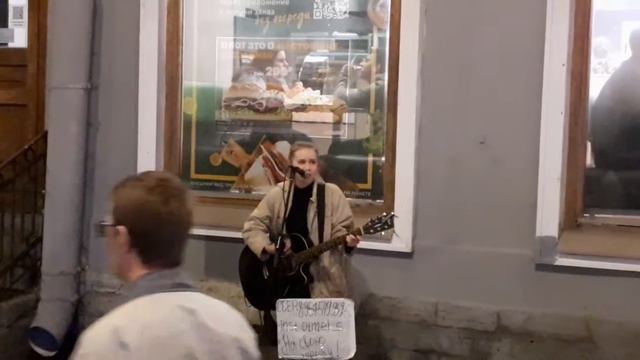 Белые обои Чёрная посуда. (cover) Бумбокс. Девушка классно исполнила смотреть онлайн