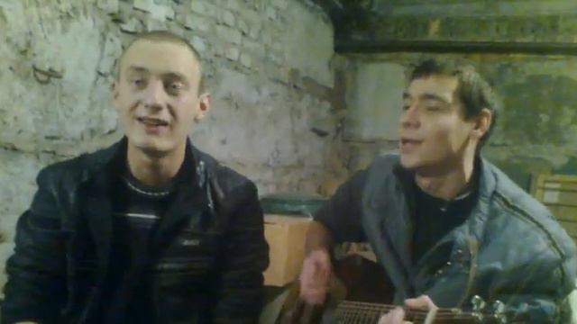 в руках автомат(кавер).mp4 смотреть онлайн
