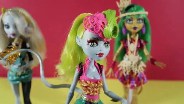 ИБК № 33 l Freaky Fusion - Lagoona Fire l Обзор и распаковка куклы смотреть онлайн