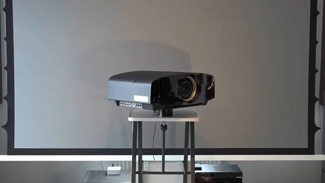 Sony VPL-VW520ES Heimkino-Beamer