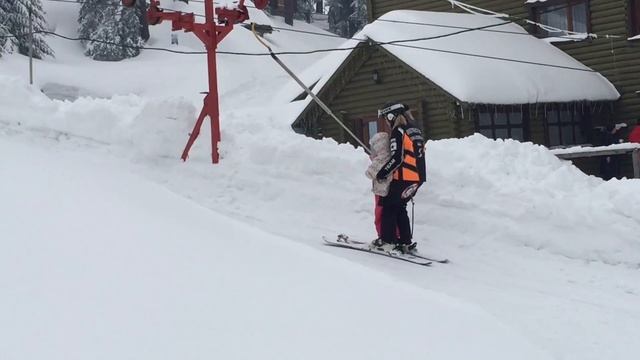 Драгобрат Лыжи Dragobrat Skiing Экстримальная поездка на лошадях в снегопад Львiвська майстерня шо смотреть онлайн