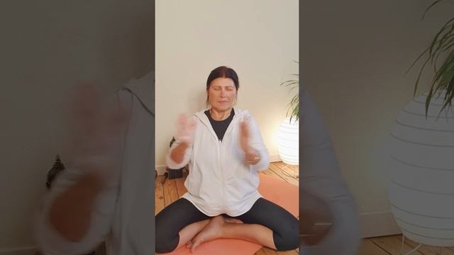 Практика для раскрытия творчества. Изобилие это состояние ума смотреть онлайн