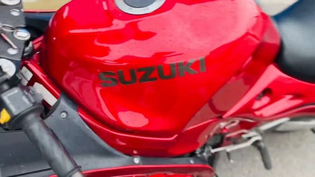 Suzuki RF 900 из Европы . Холодный запуск ? смотреть онлайн