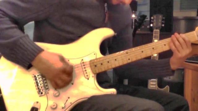 1 song, 8 guitars смотреть онлайн